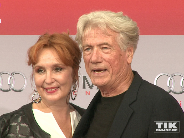 Jürgen Prochnow kam mit seiner Ehefrau Verena zur Premiere des Action-Spektakels "Hitman: Agent 47" in Berlin.