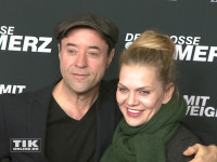 Jan Josef Liefers kam mit Ehefrau Anna Loos zur Premiere des Schweiger-Tatorts "Der große Schmerz" im Berliner Kino Babylon