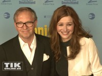 Katrin Bauerfeind und Olli Dittrich bestens gelaunt auf der "König von Deutschland"-Premiere