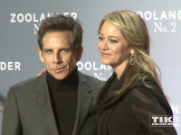 Ben Stiller posiert mit seiner Ehefrau Christine Taylor auf der "Zoolander 2"-Premiere in Berlin