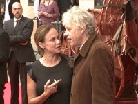 Sir Bob Geldof im Gespräch mit Sonja Kirchberger bei der "Gefährten"-Premiere in Berlin